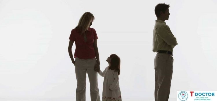 Tâm lý con trẻ khi bố mẹ ly hôn bị ảnh hưởng ra sao?